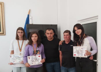 Deputatul Alexandru Popa își donează indemnizația pentru a premia trei sportive de la CSM Brăila, care au obținut medalii de aur și argint la campionatele naționale de box feminin