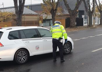 Patru sancțiuni aplicate de polițiștii rutieri pentru neacordarea priorității de trecere pietonilor