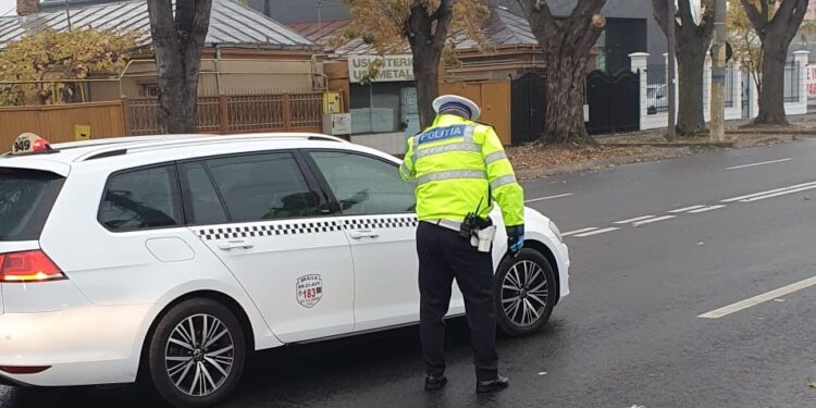 Patru sancțiuni aplicate de polițiștii rutieri pentru neacordarea priorității de trecere pietonilor