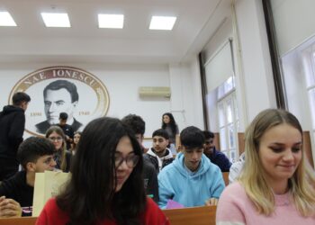 Elevi și cadre didactice din Germania, Italia și Turcia prezenți la Colegiul Național „Nicolae Bălcescu”, în cadrul activităților desfășurate în cadrul proiectului Erasmus+ I-STEP