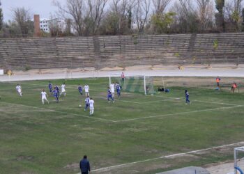 Cu un joc bine organizat în apărare, Dacia Unirea Brăila a pierdut cu 0-1 meciul de pe teren propriu cu CSM Focșani 2007
