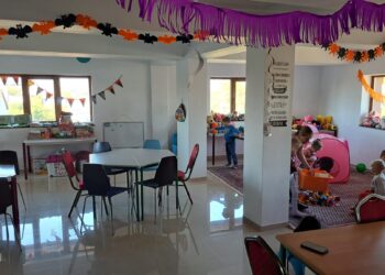 45 de copii ucraineni se joacă și socializează grație unor volunatri brăileni. Aceștia au nevoie de un nou spațiu în care săa aibă și căldură