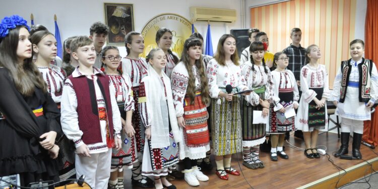 Elevii Școlii ”Vespasian Lungu” au sărbătorit cu un spectacol muzical aniversarea a 164 de ani de la Unirea Principatelor Române