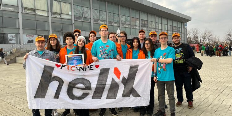 Premiul I la categoria Inovație pentru Helix, echipa Makerspaceului Bibliotecii Județene „Panait Istrati”