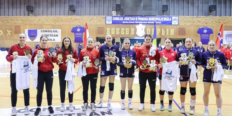 Sâmbătă, 4 martie, s-a încheiat ”Trofeul Carpați” la handbal junioare U17, ce s-a desfășurat la Brăila. România a terminat pe locul 2