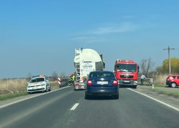 Accident rutier pe DE 584, la ieșirea din localitatea Albina