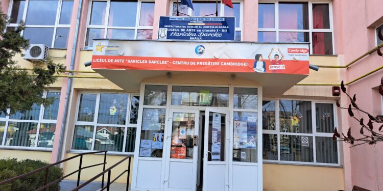 Astăzi, în Sala Studio a Teatrului Maria Filotti, elevii Liceului de Arte „Hariclea Darclee” își prezintă piesa cu care va participa la Olimpiada Națională de Arta Actorului