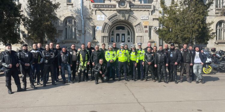 Acțiunea ”Vestitorii primăverii” inițiată de motocicliștii brăileni a beneficiat de sprijinul polițiștilor rutieri