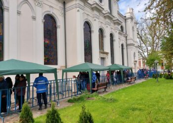 Mii de credincioși sunt așteptați la Izvorul Tămăduirii. Jandarmii brăileni vor asigura măsurile de ordine publică
