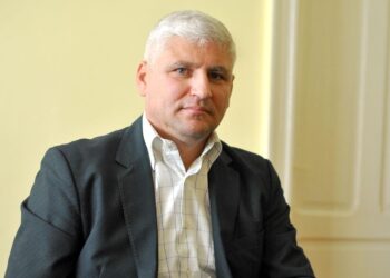Florin Dobrescu despre atacul la adresa sa lansat de vicepreședintele CJ Ionuț Dobre: În loc să le explice brăilenilor de ce plătesc cea mai scumpă apă din țară, PSD Brăila lansează acuzații false la adresa mea şi încearcă să deturneze atenția de la acest subiect greu de digerat