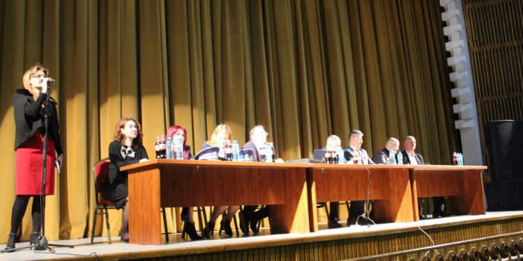 „Drogul, calea spre infern” – discuții pe teme juridice cu sute de elevi din liceele brăilene
