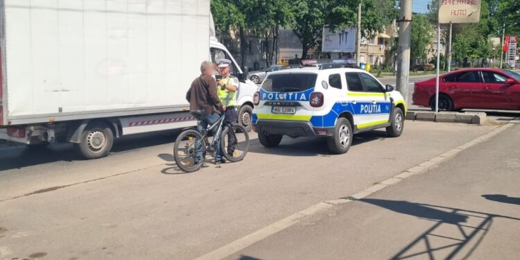 Polițiștii rutieri brăileni au desfășurat o acțiune pentru combaterea indisciplinei în trafic a pietonilor și bicicliștilor