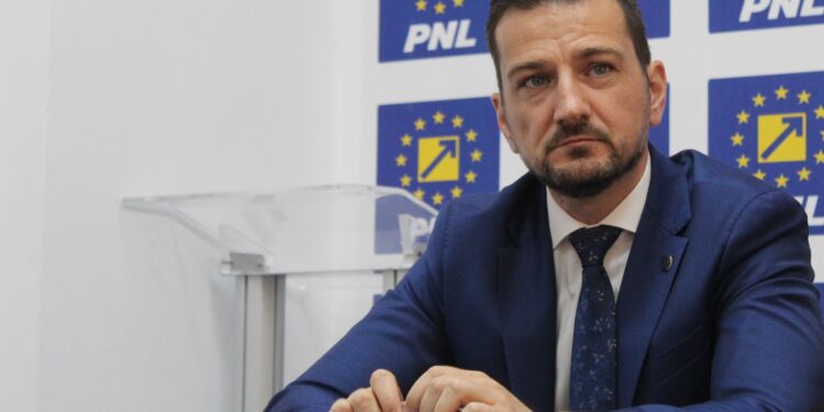 Directorul general adjunct al AFIR, Dorin Opreanu a anunțat la Brăila că anul acesta vor fi lansate măsuri de sprijin pentru înființarea de fabrici de procesare a materiilor prime produse de fermierii români