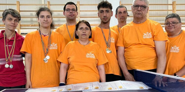Sportivii de la A.C.S.P.D.F. Special Friends Brăila au obținut opt medalii la Campionatul Național de Tenis de Masă