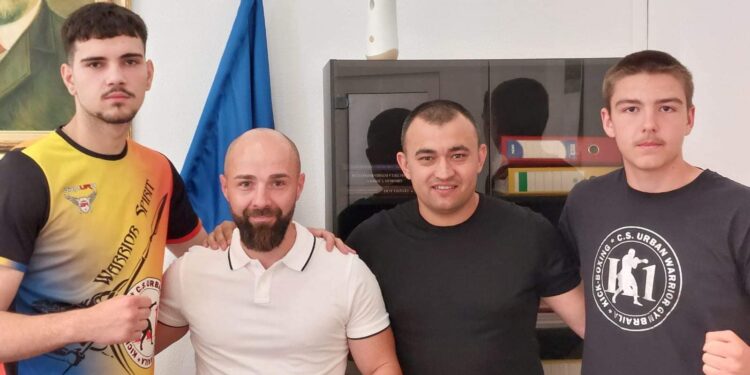 Deputatul Alexandru Popa sprijină participarea a doi tineri sportivi brăileni la Campionatul Național de kick-boxing Low Kick W.A.K.O