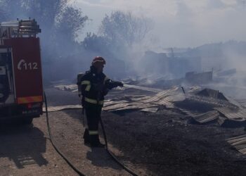 Intervenții ale pompierilor brăileni la trei incendii pe raza județului
