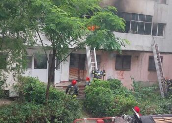 Incendiu la un apartament din cartierul Obor