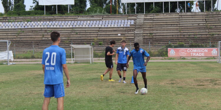 Dacia Unirea Brăila s-a reunit în așteptarea deciziei FRF de a le trimite invitația de a continua în Liga a 3-a