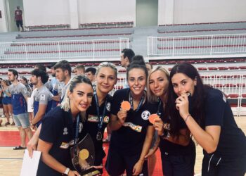 Cinci sportive care au început handbalul la LPS Brăila au făcut parte din locul echipei Univesității ”Ovidius” Constanța, echipă care a câștigat titlul european universitar la feminin