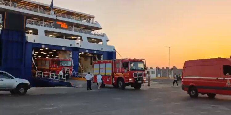 Pompierii români au ajuns pe insula Rodos, grav afectată în ultimele zile de incendii de vegetație
