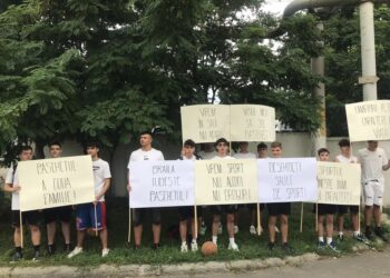 Sportivii de la Cuza Pirates Brăila cer autorităților să li se permită închirirea sau punerea la dispoziție cu plată, unei săli de sport pentru defășurarea antrenamentelor