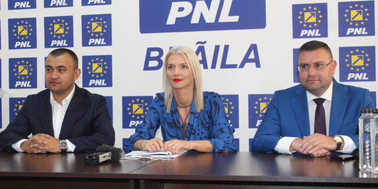 Alina Gorghiu: ”Am găsit la PNL Brăila o echipă foarte motivată”