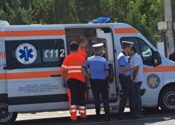 Două persoane rănite într-un accident pe Bulevardul Dorobanților