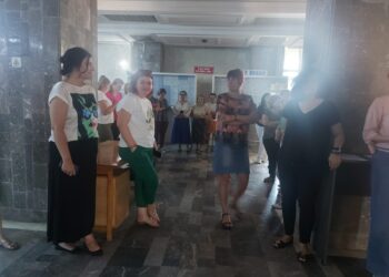 Protest spontan la Administrația Financiară Brăila