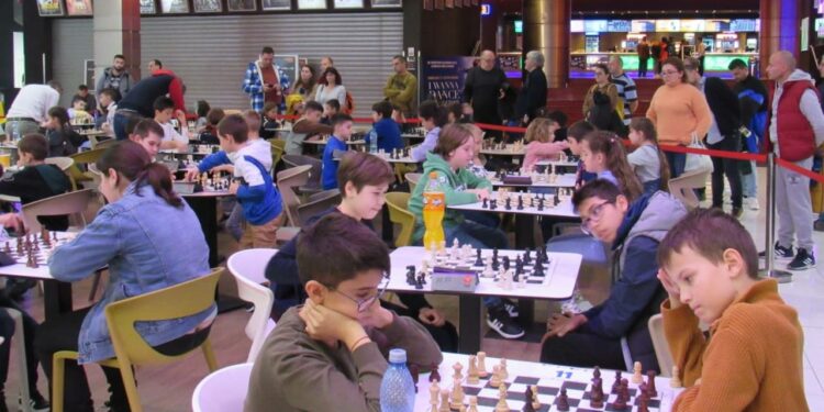 Trofeul “ Mutare cu mutare” sah rapid – sâmbătă, 16 septembrie, la Braila Mall