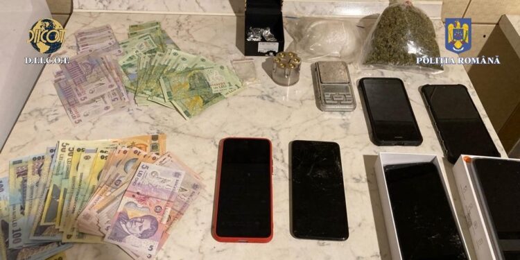 Acțiuni operative, pentru destructurarea unor grupări infracționale organizate, specializate în trafic de droguri, trafic de persoane și de minori