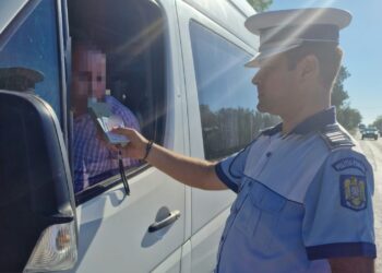 Acțiuni desfășurate de polițiști în ziua de sâmbătă. Peste 200 de sancțiuni aplicate