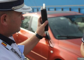 În urma acțiunilor desfășurate în cadrul acțiunii BLOCADA, polițiștii au aplicat 157 de sancțiuni contravenționale, și au reținut în vederea suspendării exercitării dreptului de a conduce 11 permise de conducere și 7 certificate de înmatriculare