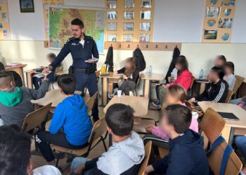 Activitate de educație rutieră circumscrisă programului ”Școala Altfel”, la școala din localitatea Dudești