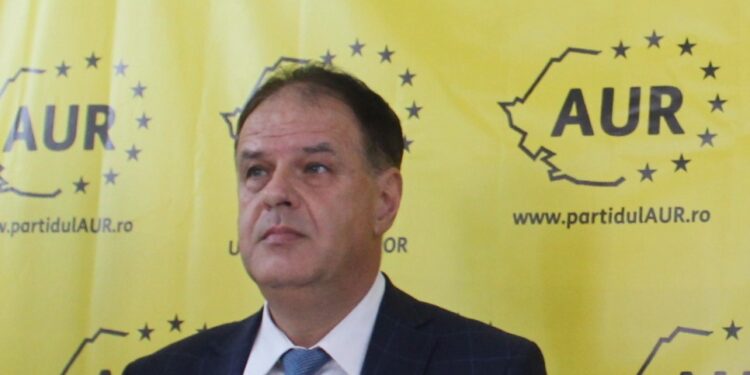 Viorel Botea spune că în maximum o săptămână – două o să spună exact câți membri PMP îl vor urma la AUR. Unii deja au anunțat că preferă PNL
