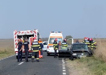 A intrat pe contrasens și s-a izbit frontal de un autoturism care circula regulamentar. Șoferul vinovat a decedat