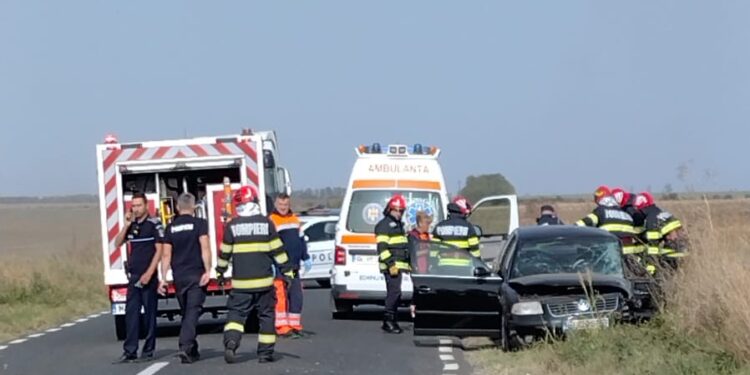 A intrat pe contrasens și s-a izbit frontal de un autoturism care circula regulamentar. Șoferul vinovat a decedat