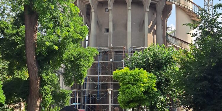 Modernizarea de la Castelul de apă din Grădina Mare ar putea să nu fie gata nici până la finalul acestui an