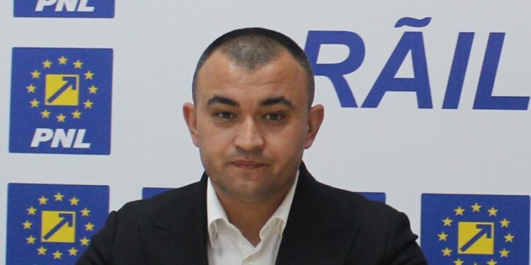 Alexandru Popa (PNL): PSD a fost cel care a pus-o în funcție și a ținut-o ani la rând, la conducerea spitalului, pe Delia Râșnoveanu