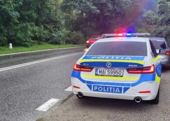 Un brăilean, de 25 de ani, s-a încuiat în mașină și a blocat traficul pe Valea Oltului, iar apoi a fugit de poliție