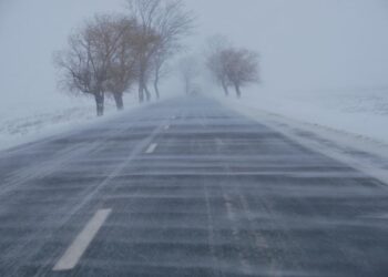 COD ROȘU de viscol în intervalul 6.00-10.00. Drumurile Naționale din județul Brăila vor fi închise începând cu ora 7.00 pe durata CODULUI ROȘU