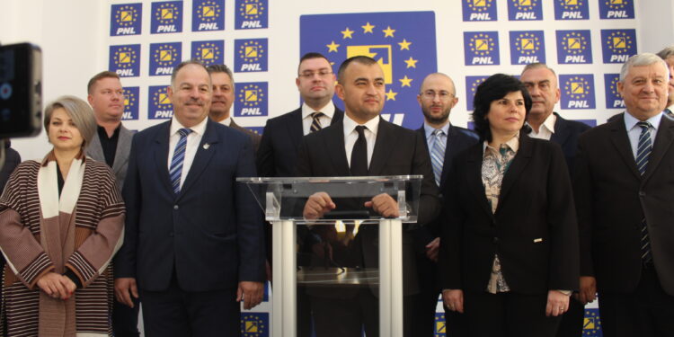 Liberalii speră ca demersul lor în justiție să ducă la scăderea prețului apei potabile