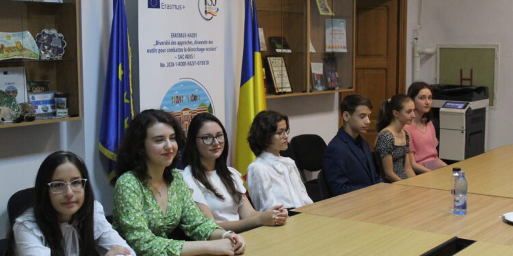 Elevii de 10 ai Brăilei premiați cu câte 4500 de lei, iar profesorii lor cu câte 500 de lei