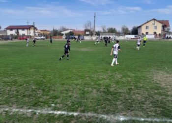 Doar trei din cele cinci meciuri din etapa a 10-a a Ligii a 4-a s-au jucat până la final