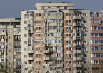 Vine CRIZA, dar construcțiile sunt tot pe plus: creștere cu 12,2% în primele zece luni