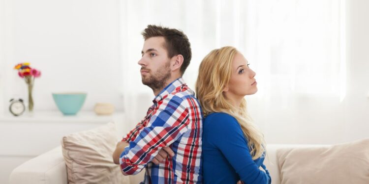 Pandemia și războiul au dus la scăderea DIVORȚURILOR în România. Când s-a divorțat cel mai mult în țara noastră