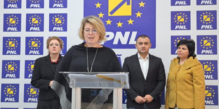 Femeile liberale din organizația Brăila militează pentru un mediu online mult mai sigur pentru copii