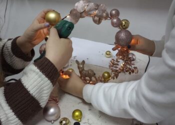 Târg de Crăciun organizat de Colegiul Economic „Ion Ghica” în parteneriat cu organizația Narada
