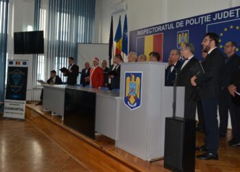 Corul Bărbătesc „Armonia” i-a colindat pe polițiștii brăileni