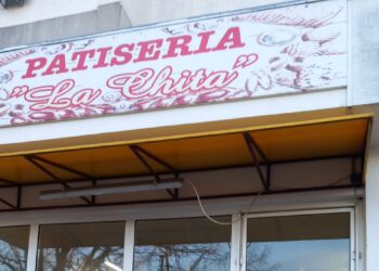 Covrigăria ”La Tanti Kitza” amendată de comisarii de la CJPC Brăila