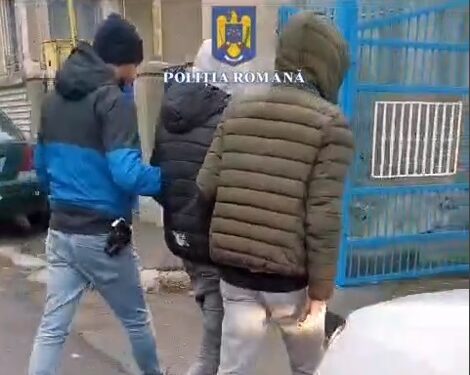 Tânăr de 16 ani arestat preventiv pentru tâlhărie calificată